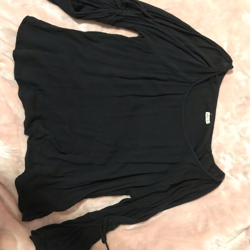 Hollister Cut Out Shoulder Black Long Sleeve
